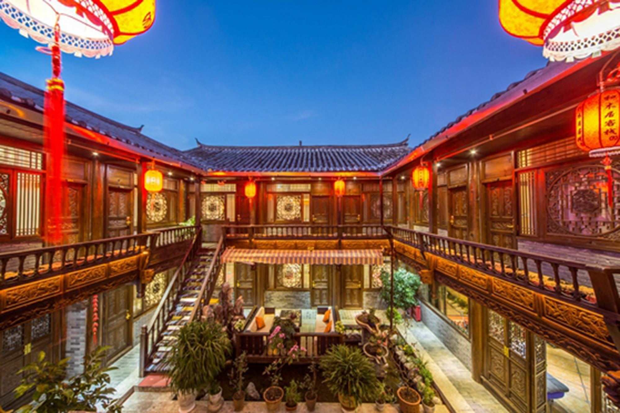 He Mu Ju Inn Zhongyi Branch Лиджанг Екстериор снимка